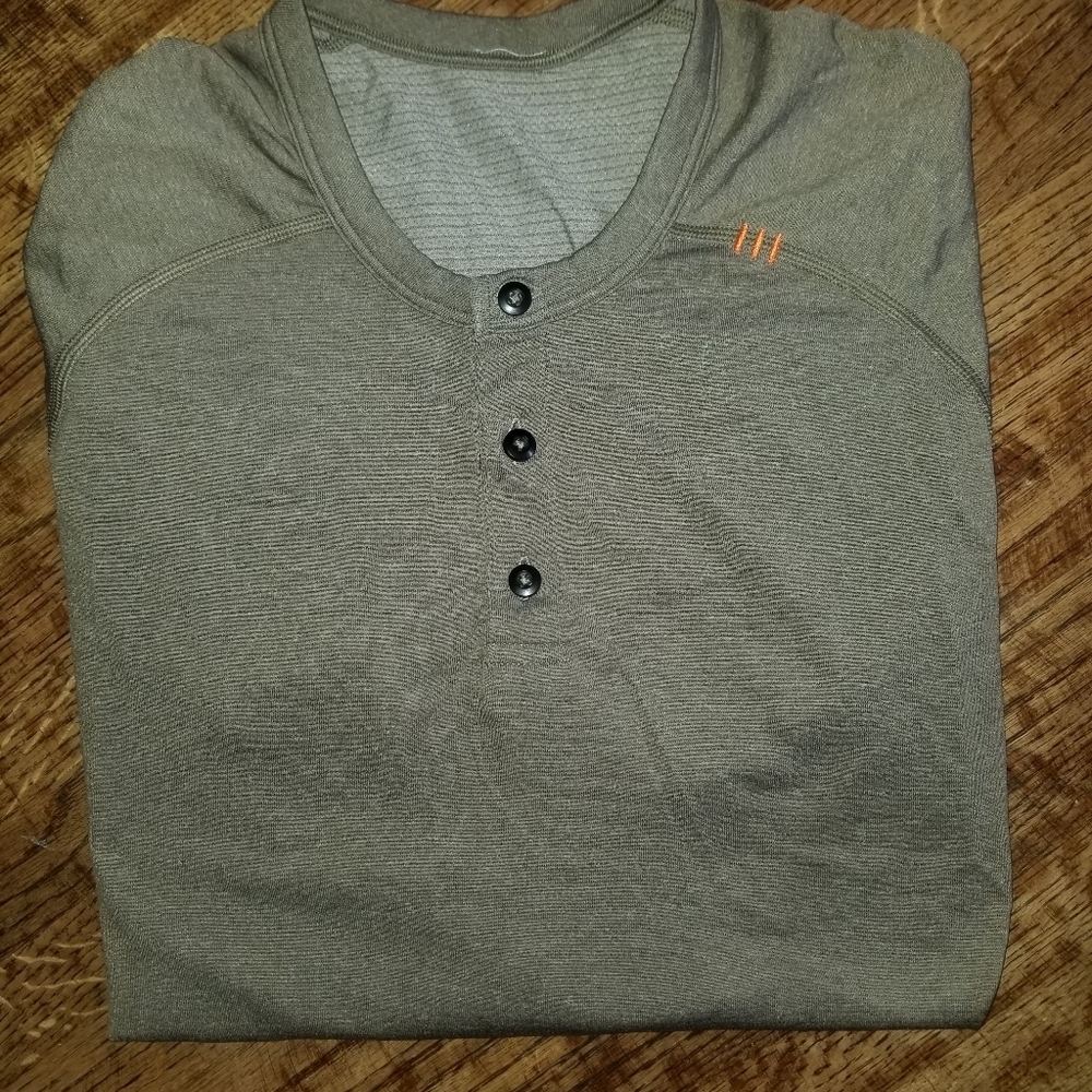 Lululemon Long Sleeve - Picture 1 of 4